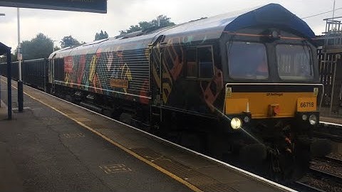 GBRF 66718 London Underground Tube Map Livery Powers Through Woking With GBRF Box Wagons 27/7/20