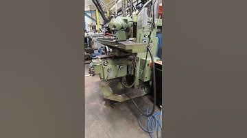 milling keyways in long shafts for conveyor #asmr #machine #manualmachinist #machinist #steel #chips