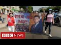 Russians take to streets to demand release of local governor - BBC News