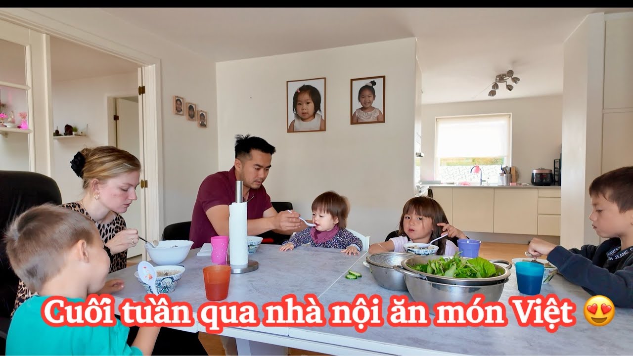 Cơm tấm Việt Nam và bún bò Huế. Qua nhà cô ba và bà nội chơi là có đồ Việt ăn liền