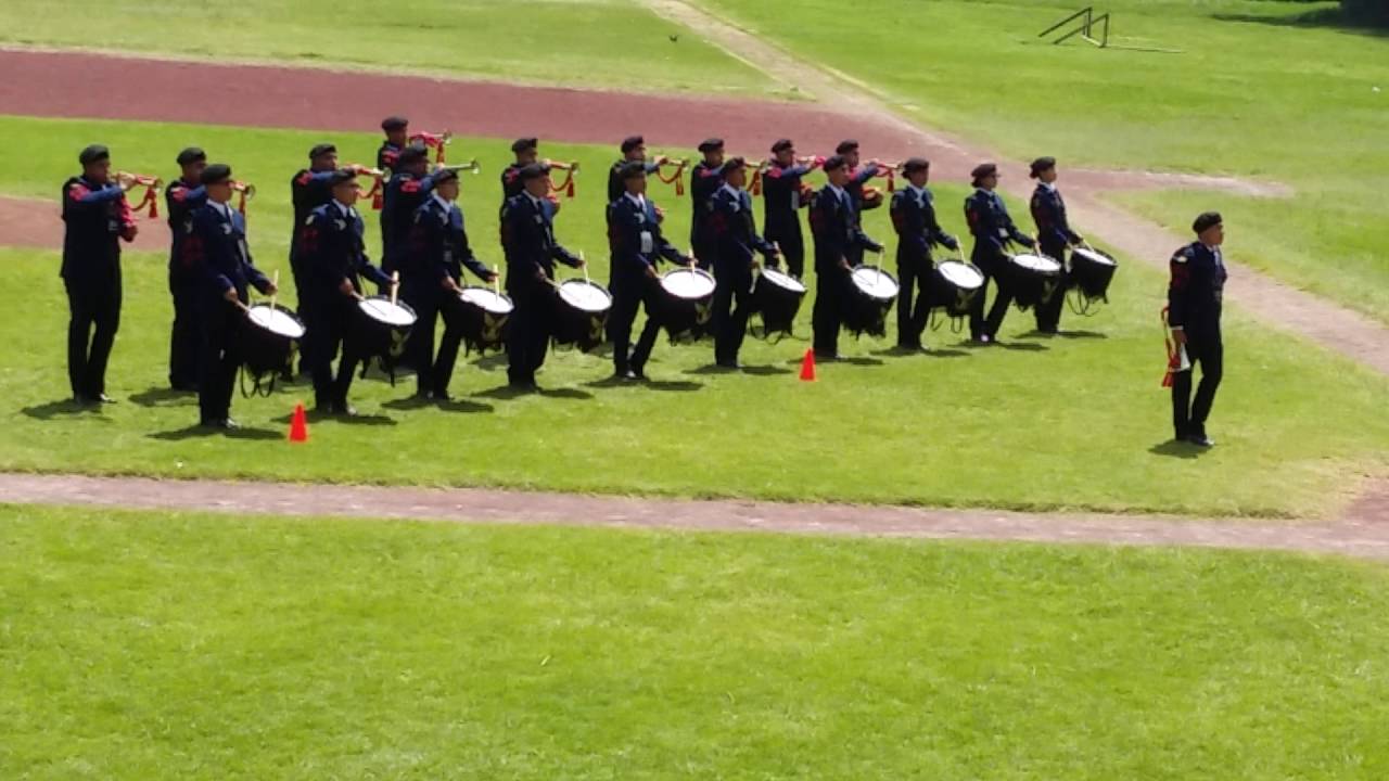 Banda de Guerra "Ecos de México" Marcha Reglamentaria - YouTube