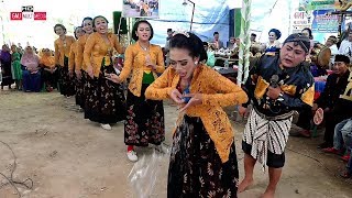 Download lagu isi dada Sedap Malam meletus Bikin Ngakak MP3 isi dada Sedap Malam meletus Bikin Ngakak