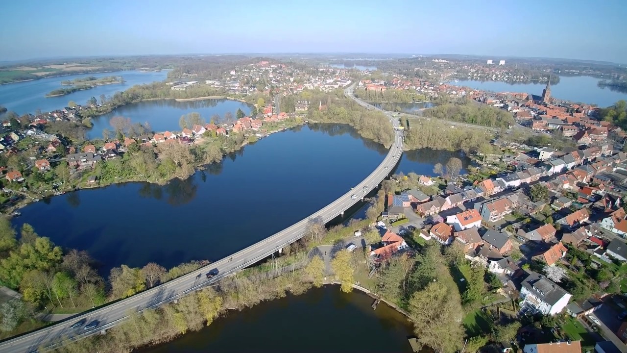 Flugaufnahme von Plön   Youtube Version