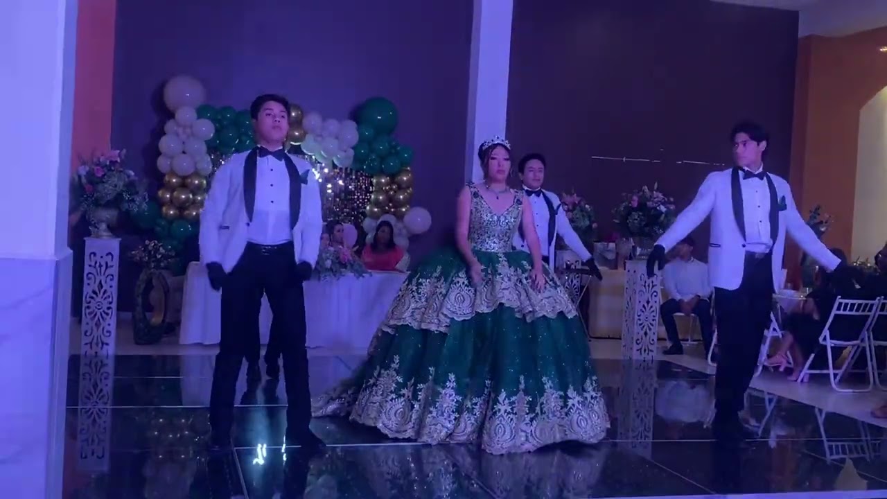 Vals De Entrada Xv Años Pamela / Rihana - Diamonds / New Star Chambelanes