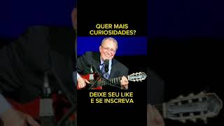 Por que João Gilberto se trancava no banheiro com seu violão? #shorts #joãogilberto