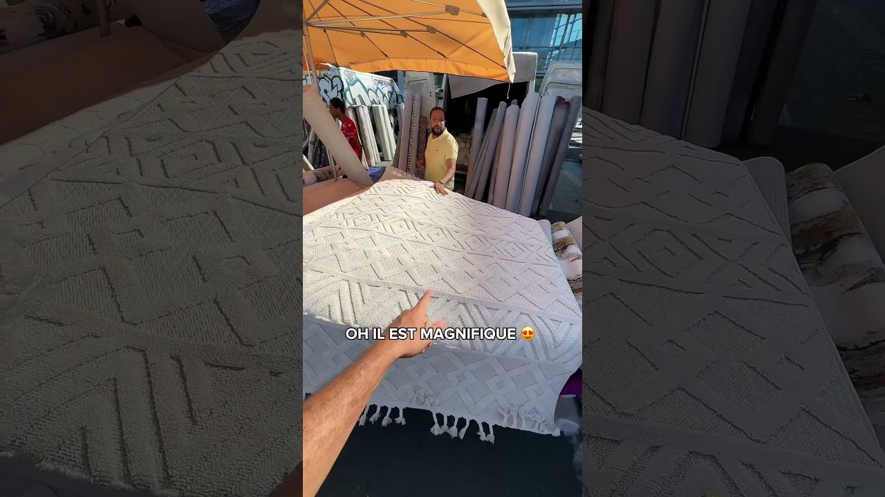 RETOUR DES TAPIS BERBÈRES ✨ - 📍 Marché de la Porte de Montreuil, 🖥️ : tapisdumonde.com ♥️