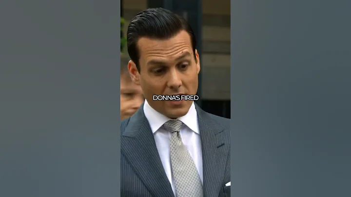 Mike Ross Took Harvey Specter's Extra Suit And it Backfired On Him #Shorts