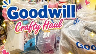 Goodwill Craft Haul! Tim Holtz!!