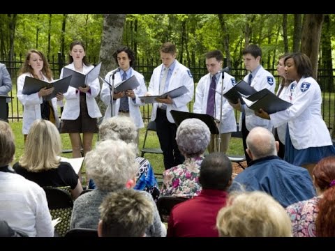 Vocalis | First-Year Medical Students Honor Anatomical Donors with Song