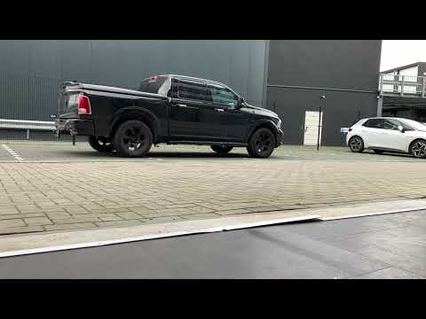 Dodge Ram Hemi cut out klep
