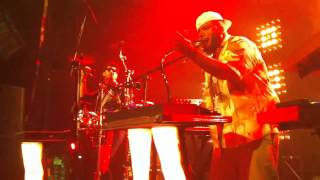 Chromeo - I&#39;m Not Contagious (live in San Diego 8/16/10)