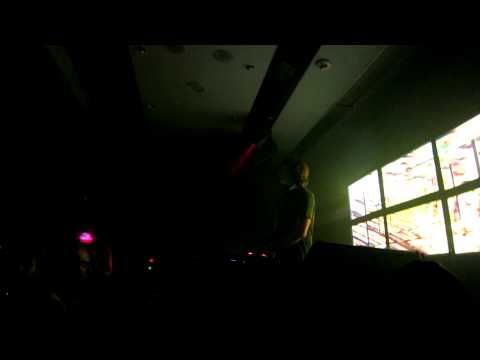 Hernan Cattaneo @ Bogota Mayo 25 2012 Max Cooper - Simplexity (Rone Remix)