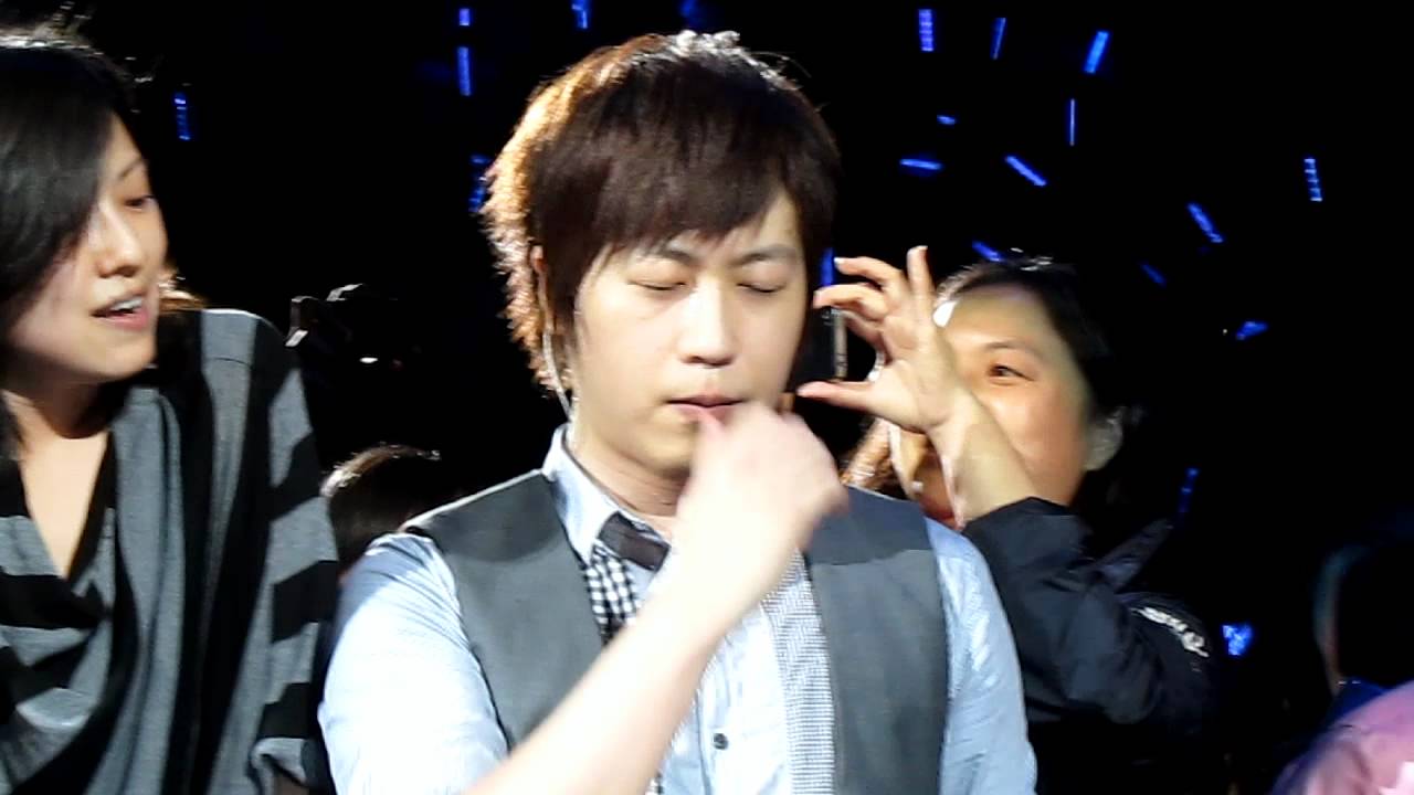 I LOVE YOU 無望@ 五月天「就是」演唱會 23052011