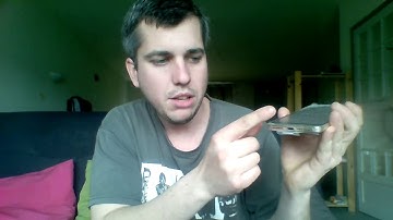 Explaining  left speaker problem with Leeco S3 to Cherry Wang