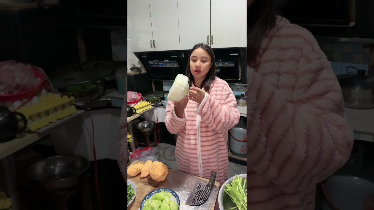 （2072）牛牛阿娜日常生活 阿娜回中国的日常