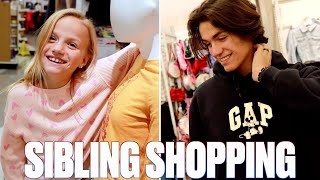 YOUNGEST VS OLDEST SIBLING SHOPPING SPREE | SIS VS BRO SHOPPING CHALLENGE