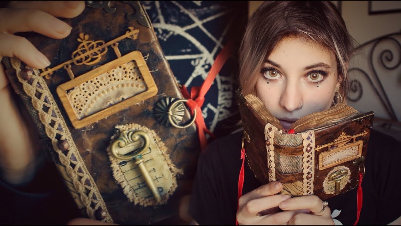 DIY Convertir una LIBRETA en un LIBRO ANTIGUO / GRIMORIO | Cuero falso