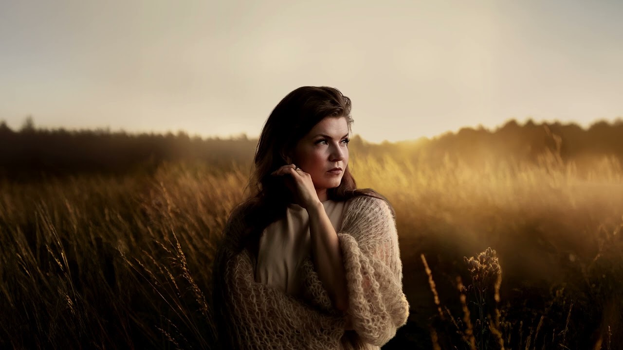 Watch Suvi Teräsniska - Romanssi (Audiovideo) on YouTube Watch Suvi Teräsniska - Romanssi (Audiovideo) on YouTube