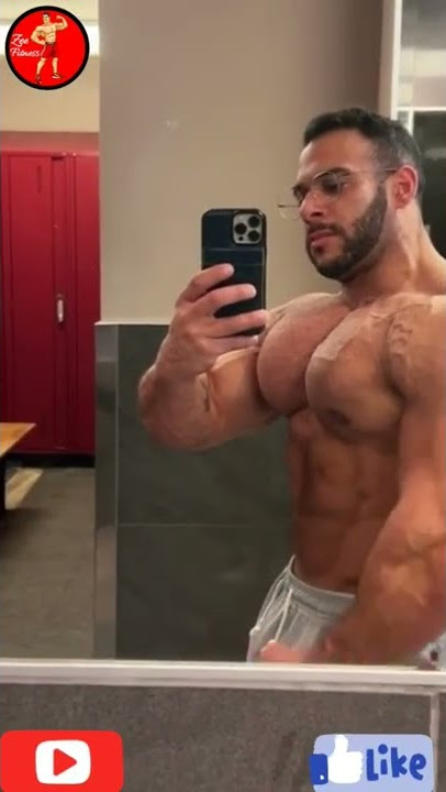 #shorts physique goals || shredded body || posing in a mirror || big chest || tricep || bicep ||🔥💪🔥