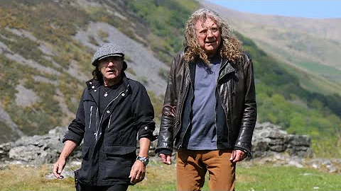 Robert Plant & AC/DC's Brian Johnson walk in Wales 🏴󠁧󠁢󠁷󠁬󠁳󠁿 and talk Led Zeppelin III