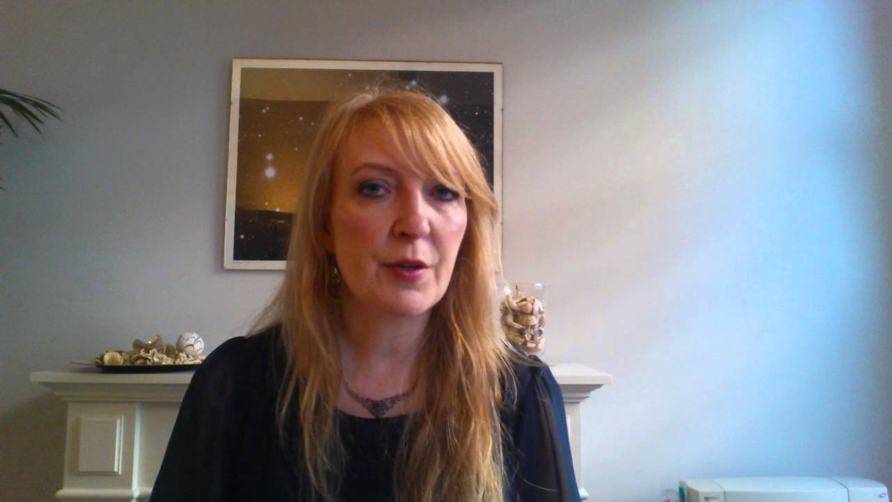 Cancer 2016 year ahead horoscope with Veerle