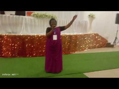 MAMA SUZANA MALENGO UKIWA NA YESU