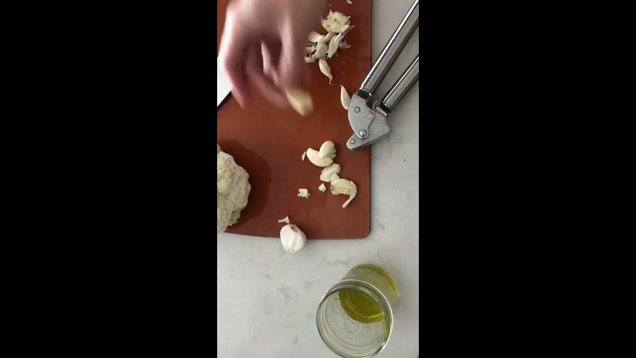 Rosle Garlic Press Demo | Crusing Garlic to Making Garlic Olive Oil for Pizza | all day i eat like a shark