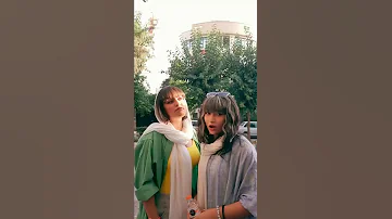 مگه شما دخترا ممه میندازید بیرون ما چیزی میگیم 