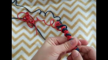 Quick deployment of a thicker corkscrew paracord bracelet w. Mad Max closure