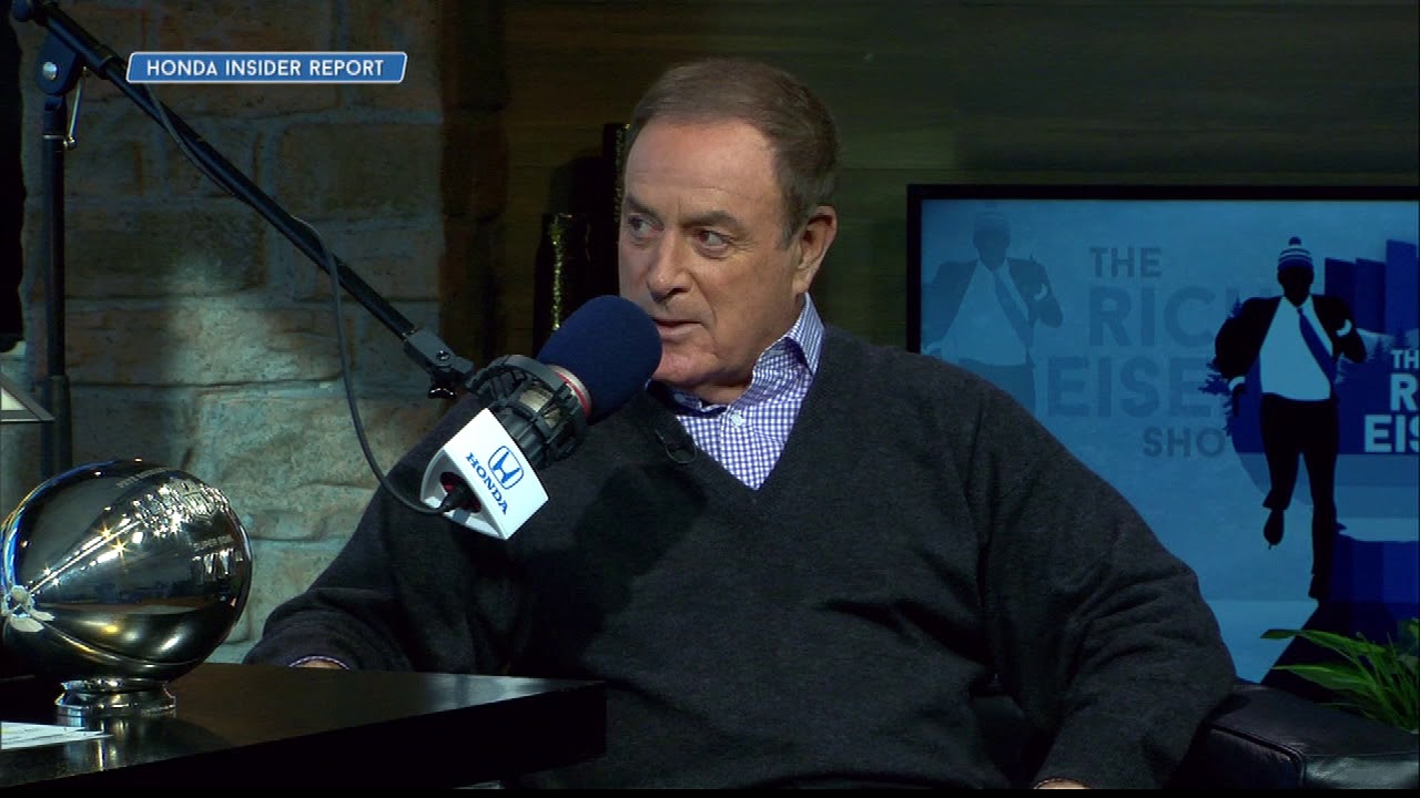 Legendary Broadcaster Al Michaels on Tony Dungy's Son & His Interviewing Skills - 2/2/18