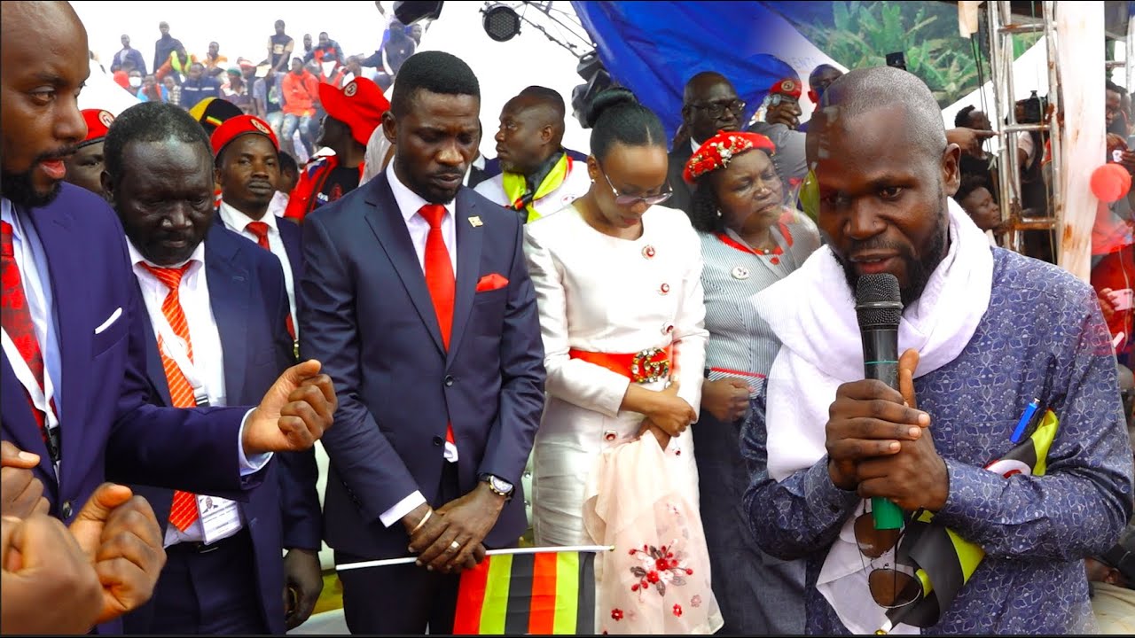 Молитва Налукулы, которая развеселила толпу во время митинга по поводу выдвижения кандидатуры Боб...