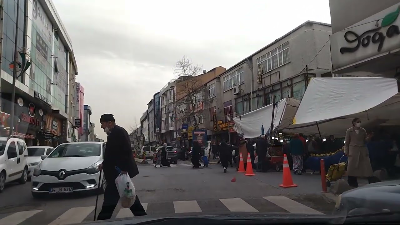 Çekmeköy Nasıl bir yer ? Çekmeköy Şahinbey Caddesi. Çekmeköy madenler meydanı.