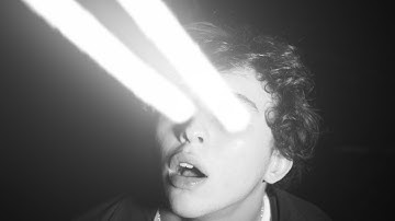 Jeiku - sUn in my eyezzz (Official Video)