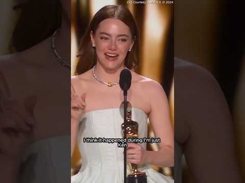 Congrats to #EmmaStone, just don’t look at her dress. ✨ #Oscars #shorts