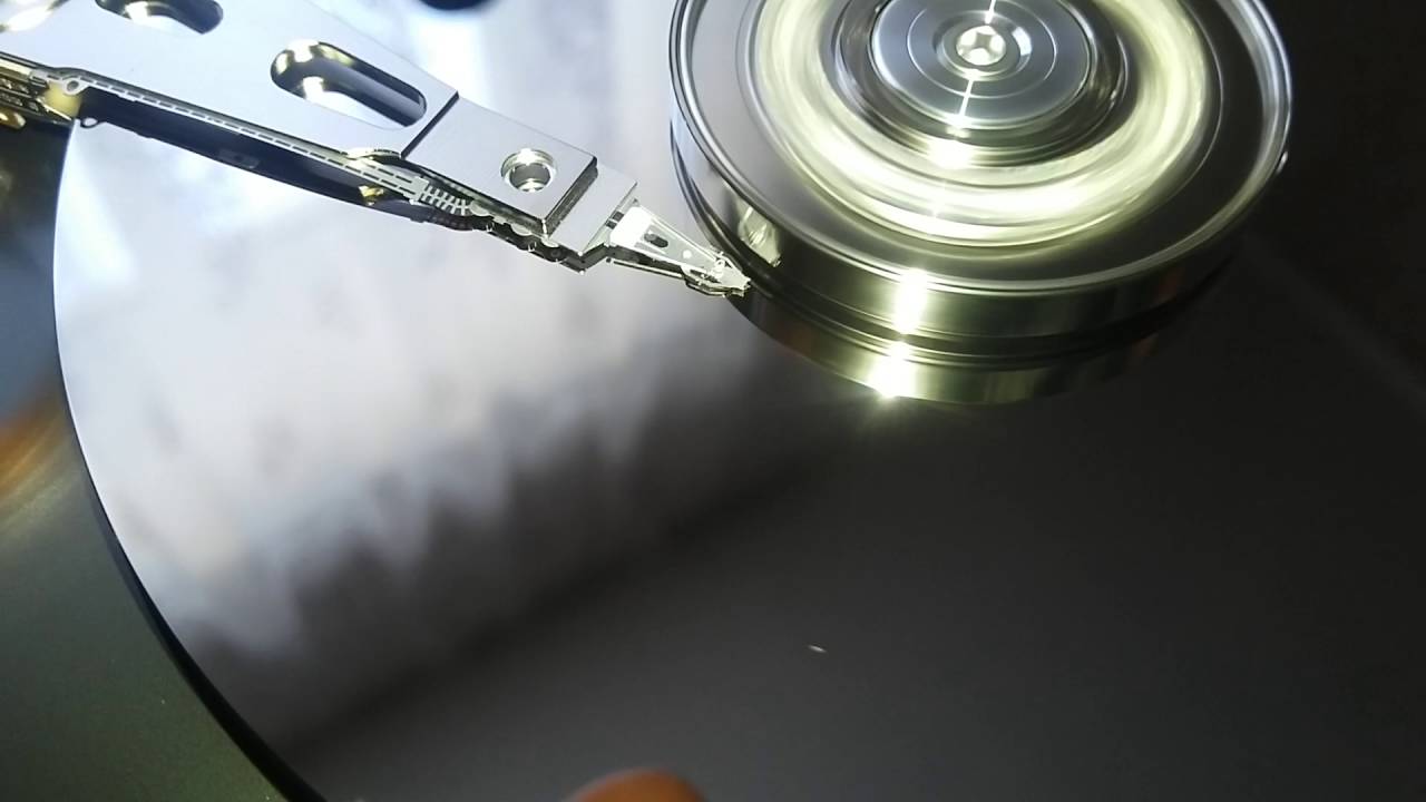 Всем доброго времени суток. HD Seagate Barracuda 7200.10. Что означает этот звук