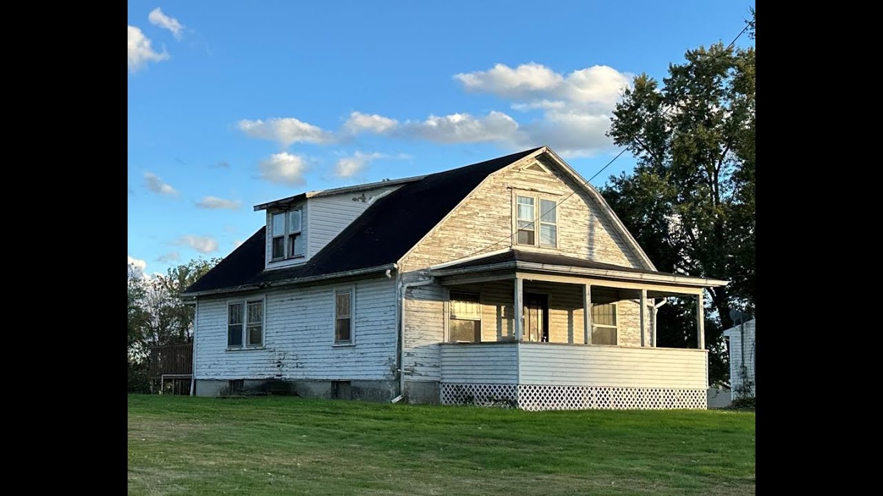 NEW LISTING: 72 Franklin Drive Little Hocking OH 45742