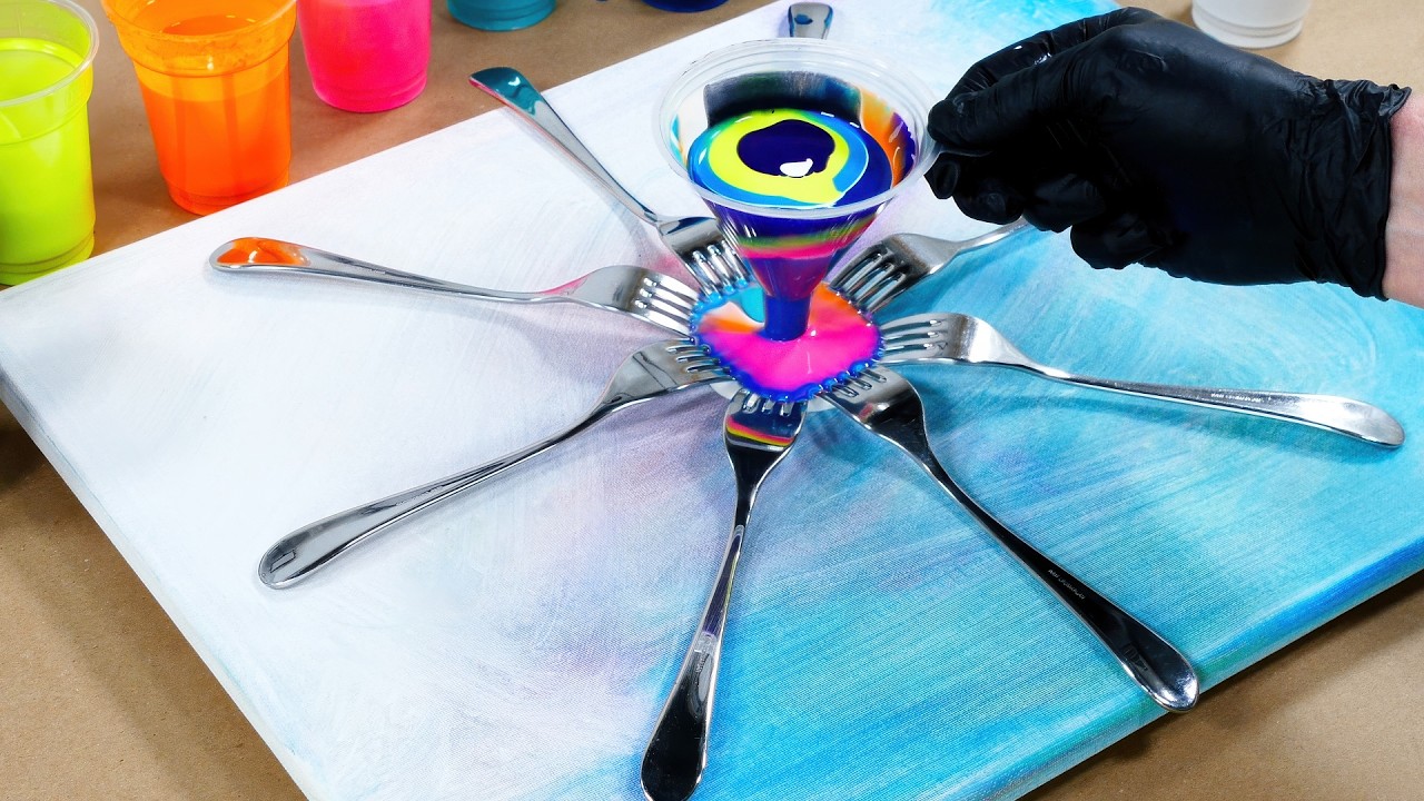 Техника рисования с использованием 8 вилок и воронки.