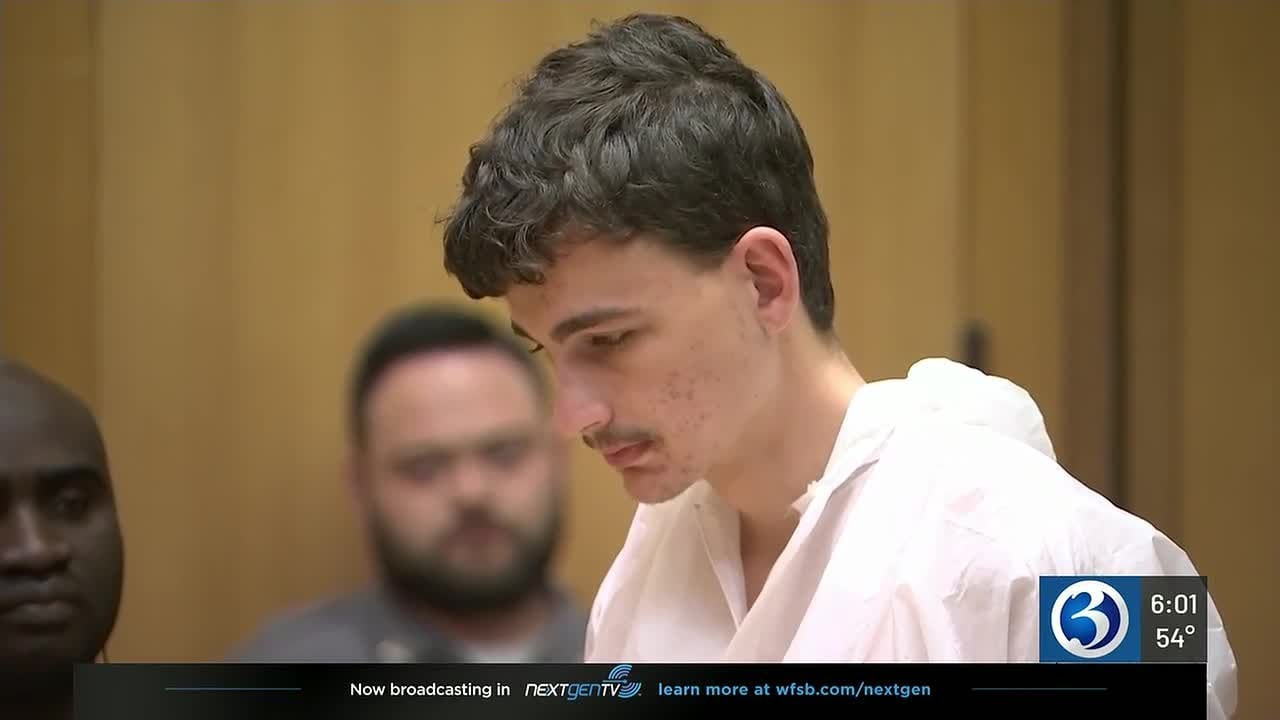 New Canaan man charged for calling 911 to say he killed his mother ...