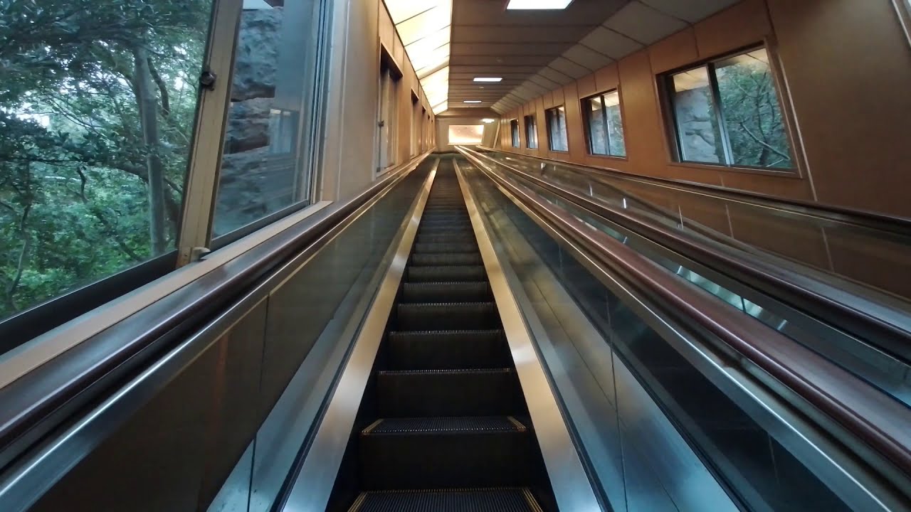 南紀勝浦温泉 ホテル浦島の山上館のギネス級の長いエスカレーターが復活してた 10 30 Youtube 南紀勝浦温泉 ホテル浦島の山上館のギネス級の長いエスカレーターが復活してた 10 30 Youtube
