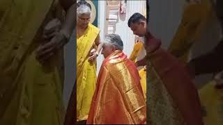 UK PM Rishi Sunak's Parents, Yashvir Sunak & Usha Sunak Visit Mantralaya Mutt In Karnataka | N18S Content