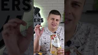 Lay's с запечённым камамбером и грушей, а также с гребешками в сливочно-пикантном соусе. :)
