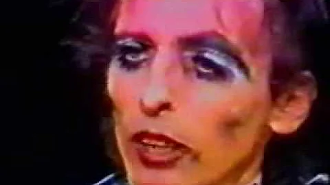 Alice Cooper - Tom Snyder interview part 1