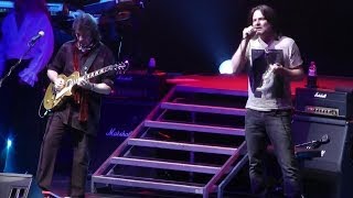 Steve Hackett- Carpet Crawlers with Ray Wilson (Live Royal Albert Hall London 24/10/2013)