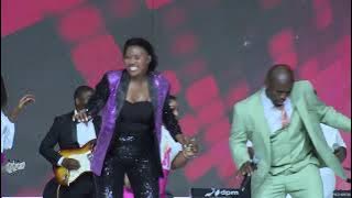 Minister Zandile ft. Isaiah Malombo-Endaweni Ebanzi( Live at Graceland Hotel Casino Country Club)