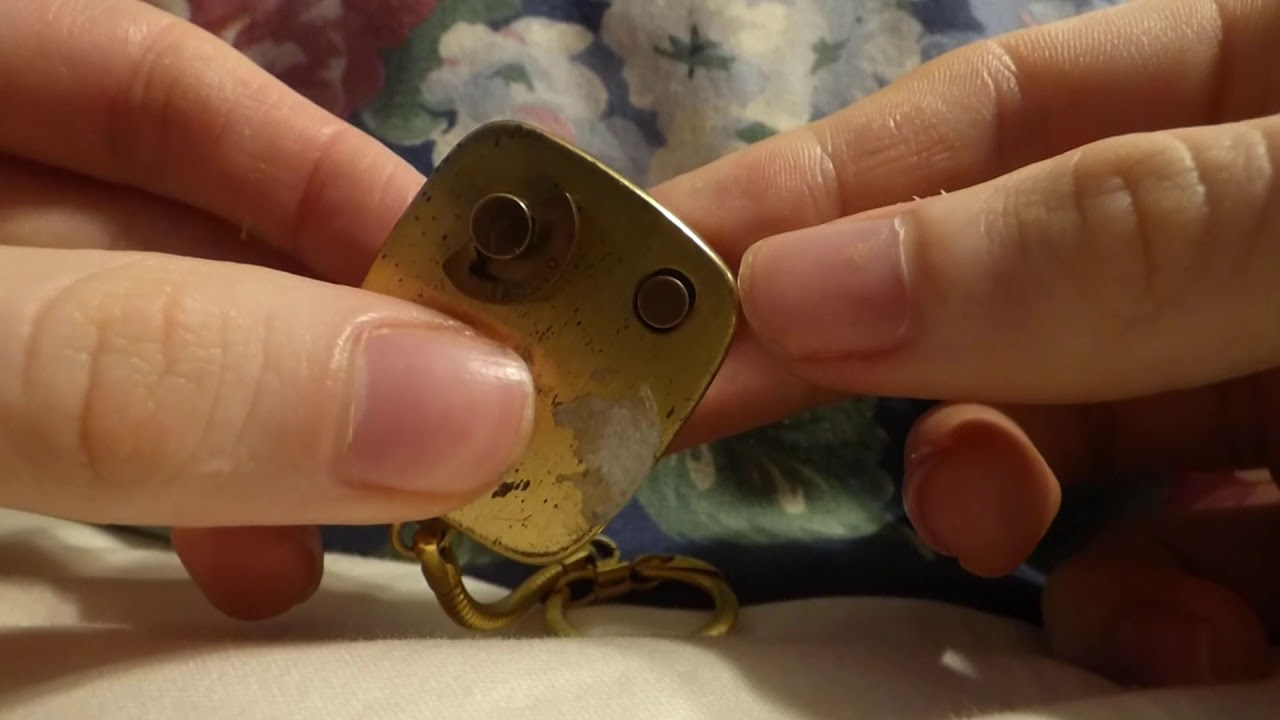 Vintage Sankyo (circa 1985) Keychain music box trinket - YouTube