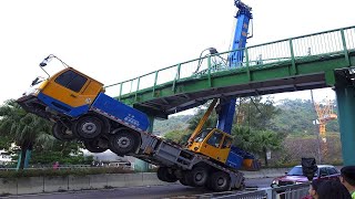 25 World's Dangerous Biggest Truck & Crane Operation Fails | Heavy Equipment Collapse Compilation