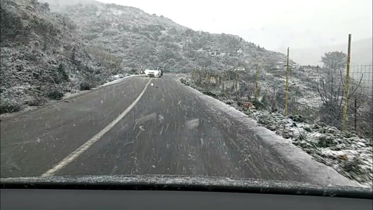 أجواء و لحظات ممتعة تساقط الثلوج⛄❄ في الطريق بين الحساينية(بوينان) و جبال الشريعة 🗻