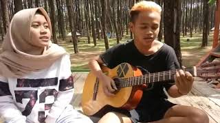 KARNA SU SAYANG.Wanita Cantik Bersuara Emas Berkolaborasi Dengan Pengamen Jalanan