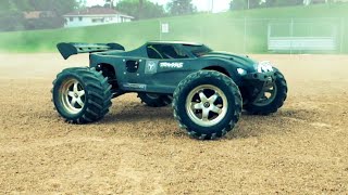 Traxxas E-Revo Batmobile Style | RC Car Action @DarkDragonWing