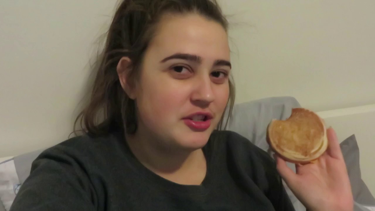 SHE ACTUALLY LEFT THIS TIME | Vlogmas Day 14 - YouTube
